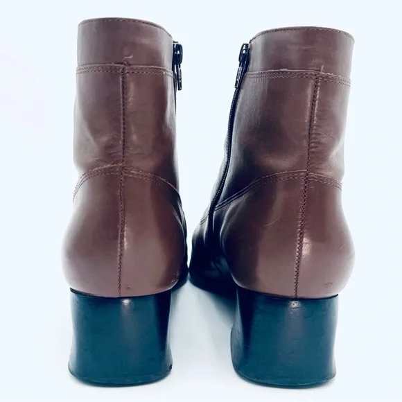 VTG 90s Brown Leather Boots Ankle Inner Zipper 2” Heel Sz 9 - Picture 2 of 7